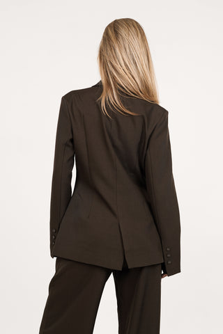 Asymmetrischer Damenblazer in Schokoladenbraun - Maya
