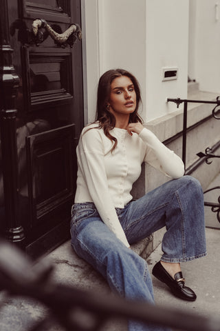 Stretch top with snap fasteners cream - Florine