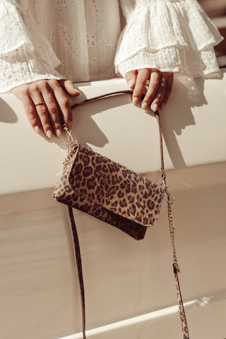 Leather clutch leopard print - Axelle