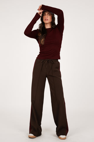Jogger trousers with pinstripe brown - Emily