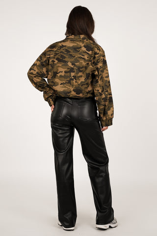 Leatherlook broek zwart regular fit - Jara