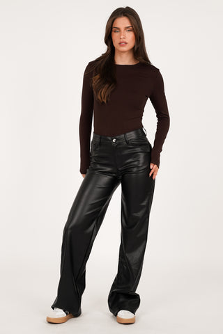 Leatherlook broek zwart tall fit - Jara