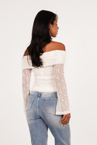 Jeans mit geradem Bein und diagonalem Knopf in Blau - Mavy