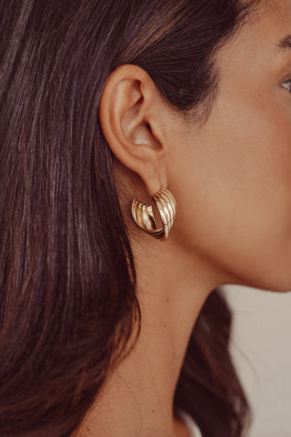 Statement twisted gold earrings - Estelle