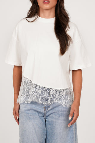 Oversized T-shirt with lace hem white - Elvia