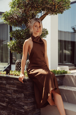 Midi jurk halter satijn bruin - Iris