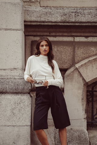 Bermuda short met riem zwart - Maria