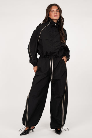 Wijde track jogger zwart - Liza