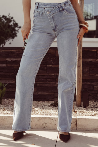 Straight leg jeans slanted button light blue - Yuno