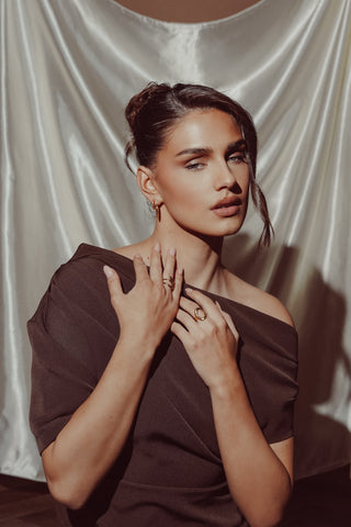 Statement ring oval gold - Lowan