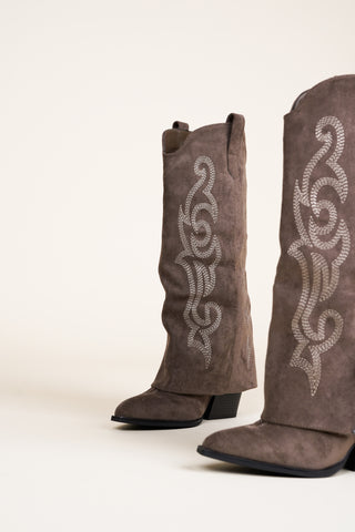 Cowboy boots with khaki overlap - Willow