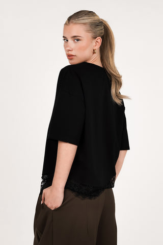 Oversized t-shirt black with lace bottom - Elvia