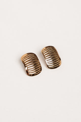 Oorhangers met ribbel goud - Alora