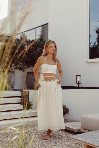 Maxi skirt with flowers and belt white - Xanti
