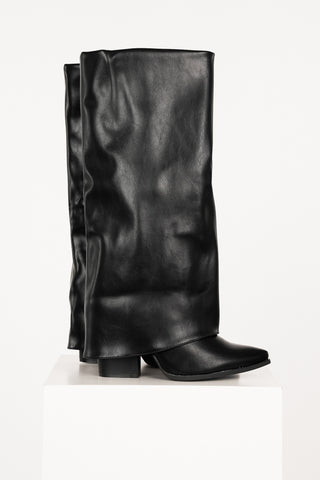 Black heels with leg warmers - Zeya