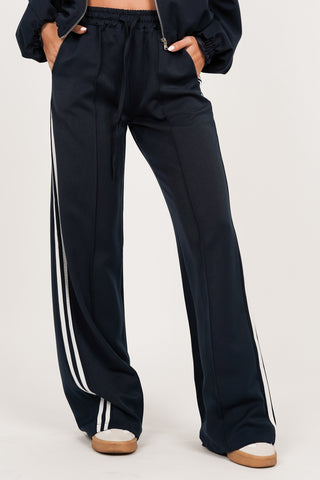Jogginghose mit Nadelstreifen in Dunkelblau - Emily