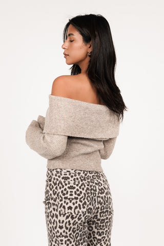 Off-shoulder top with buckle taupe - Lotus