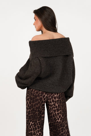 Off-shoulder oversized brown sweater - Ysis