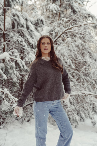 Oversized grey collared sweater - Addison