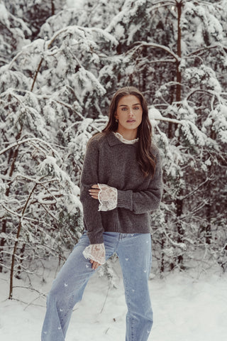 Oversized grey collared sweater - Addison