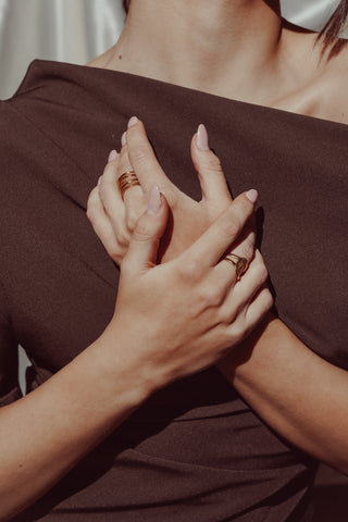Statement ring with loop gold - Nika