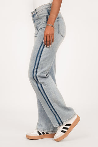 Straight leg jeans with blue stripes - Stacy