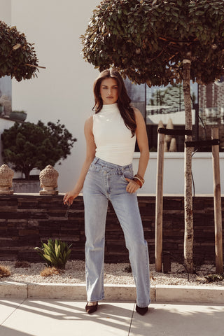 Straight leg jeans slanted button light blue - Yuno